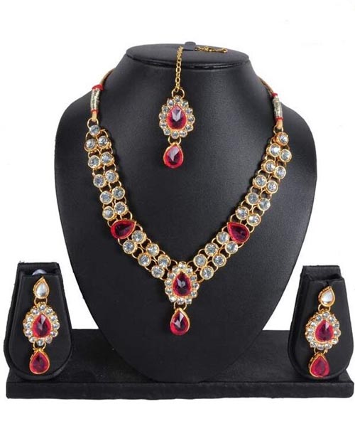 Magnetic Trading Designer diamond necklace set 