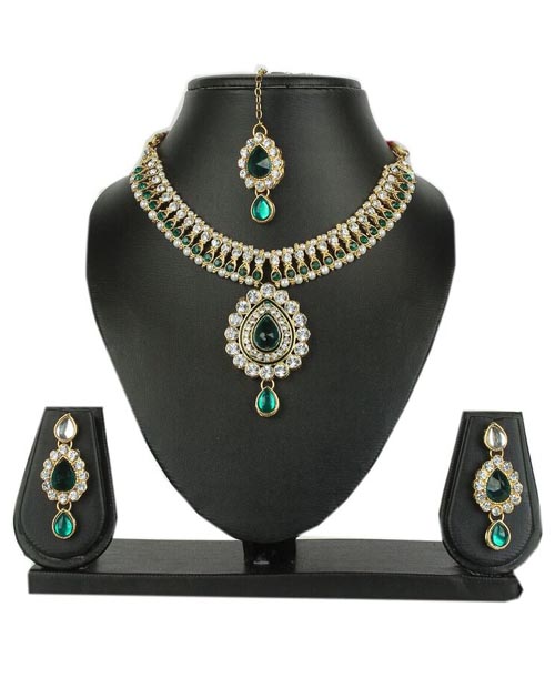 Magnetic Trading Designer diamond necklace set 