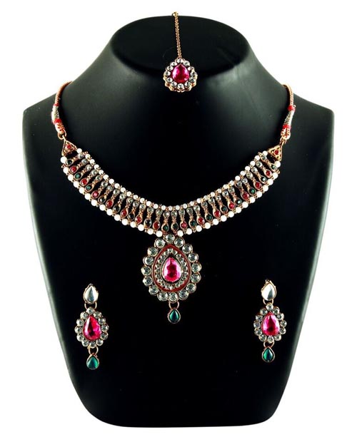 Magnetic Trading Designer diamond necklace set 